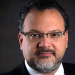 Dr Arturo Zarzar